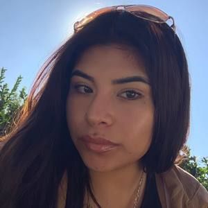 Meet your Posher, Itzel